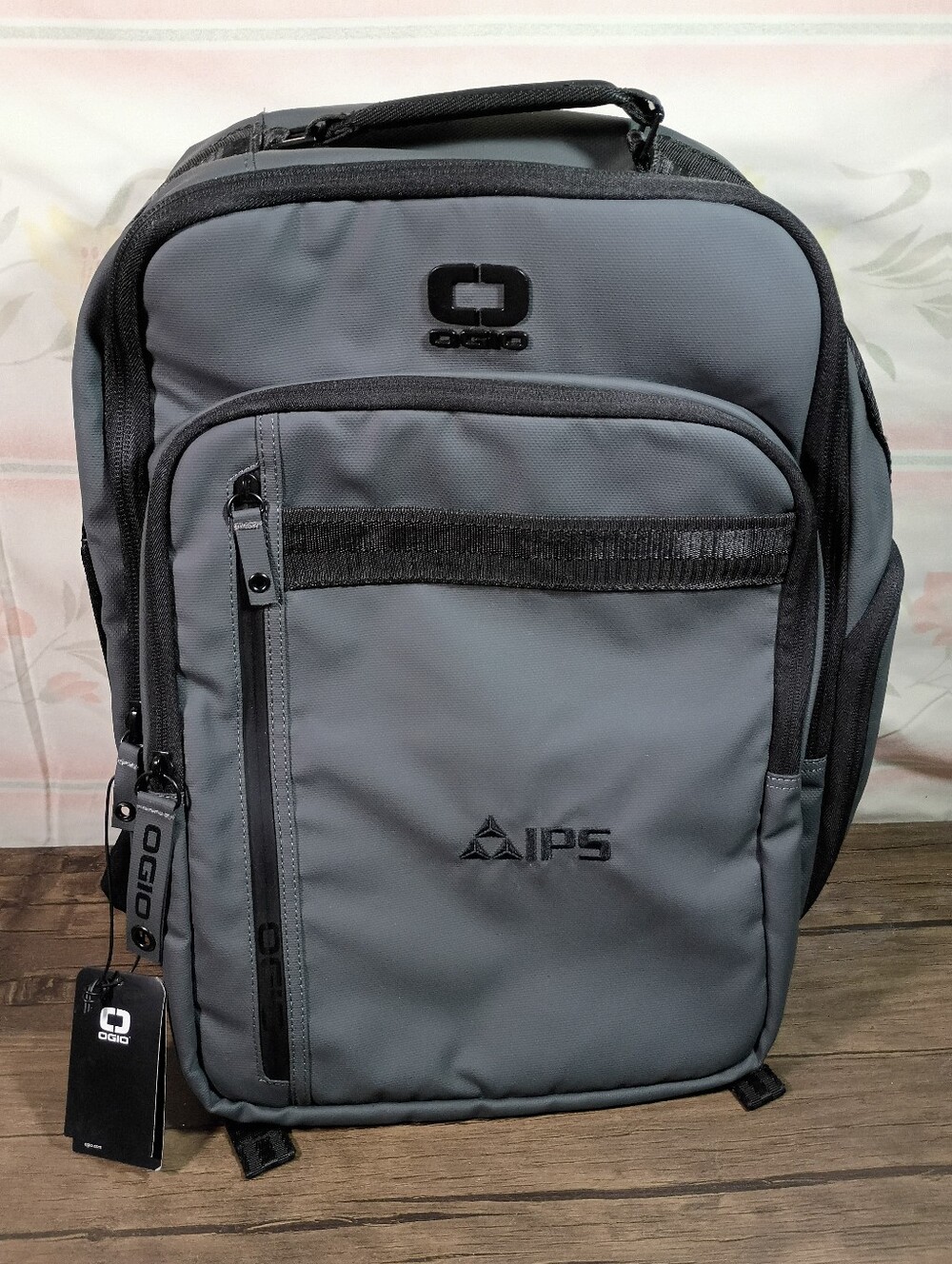 OGIO Commuter XL Grey/Black Backpack NWT Embroidered W/Logo (IPS)